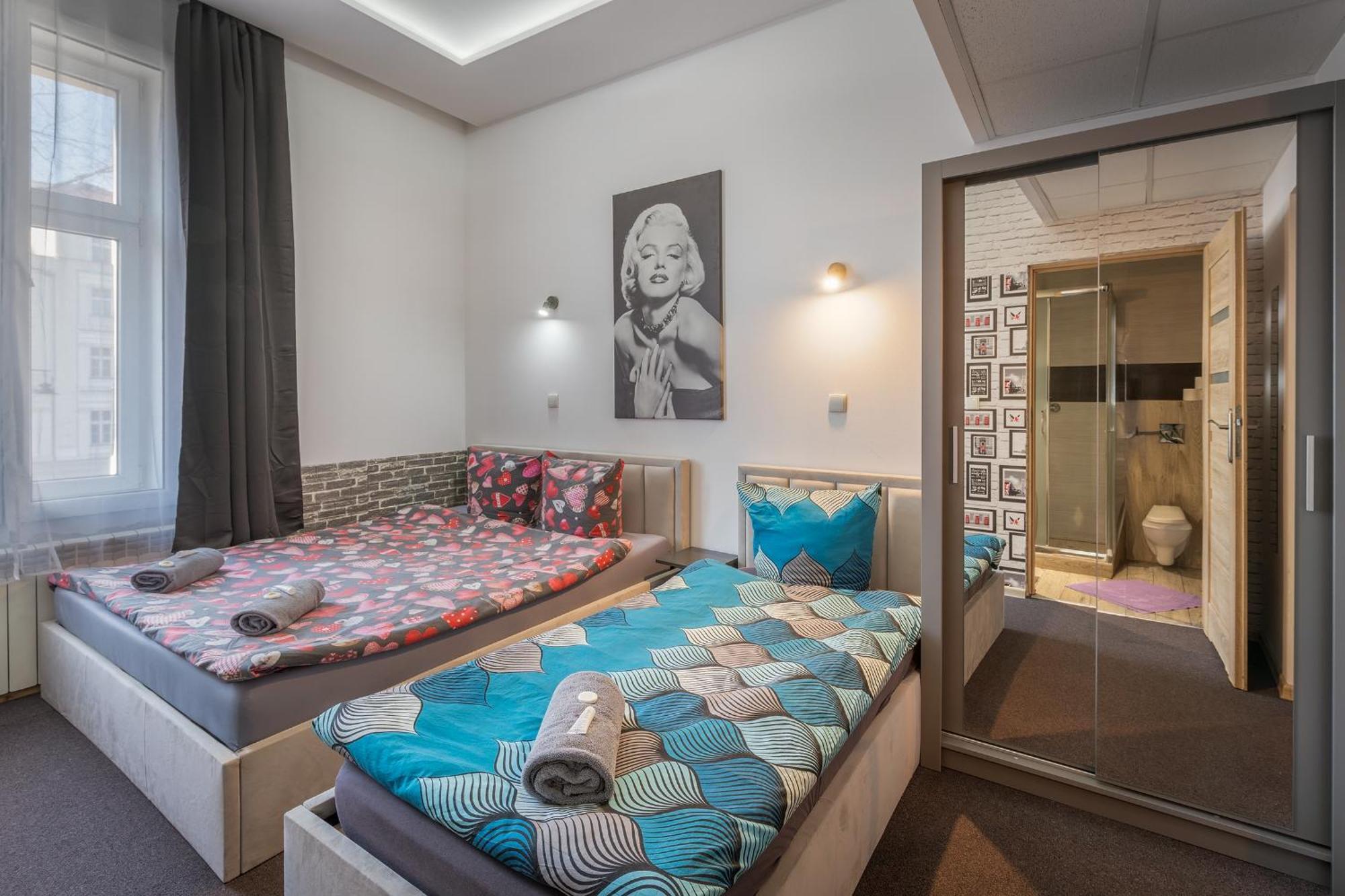 70S Hostel Kraków Eksteriør billede